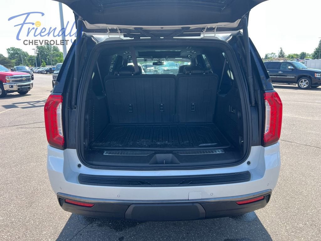 2022 GMC Yukon XL AT4