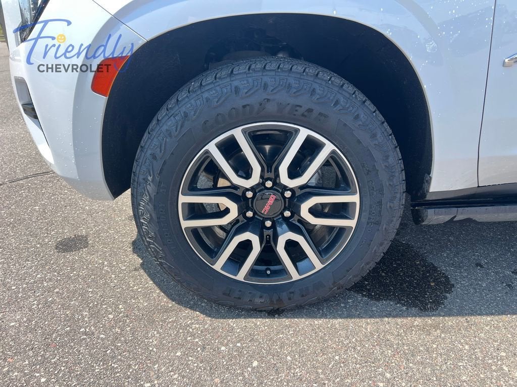 2022 GMC Yukon XL AT4