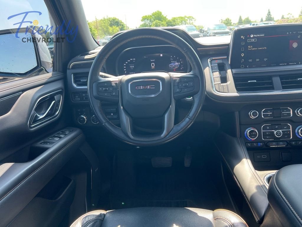 2022 GMC Yukon XL AT4