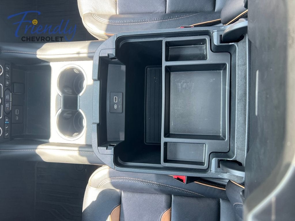 2022 GMC Yukon XL AT4