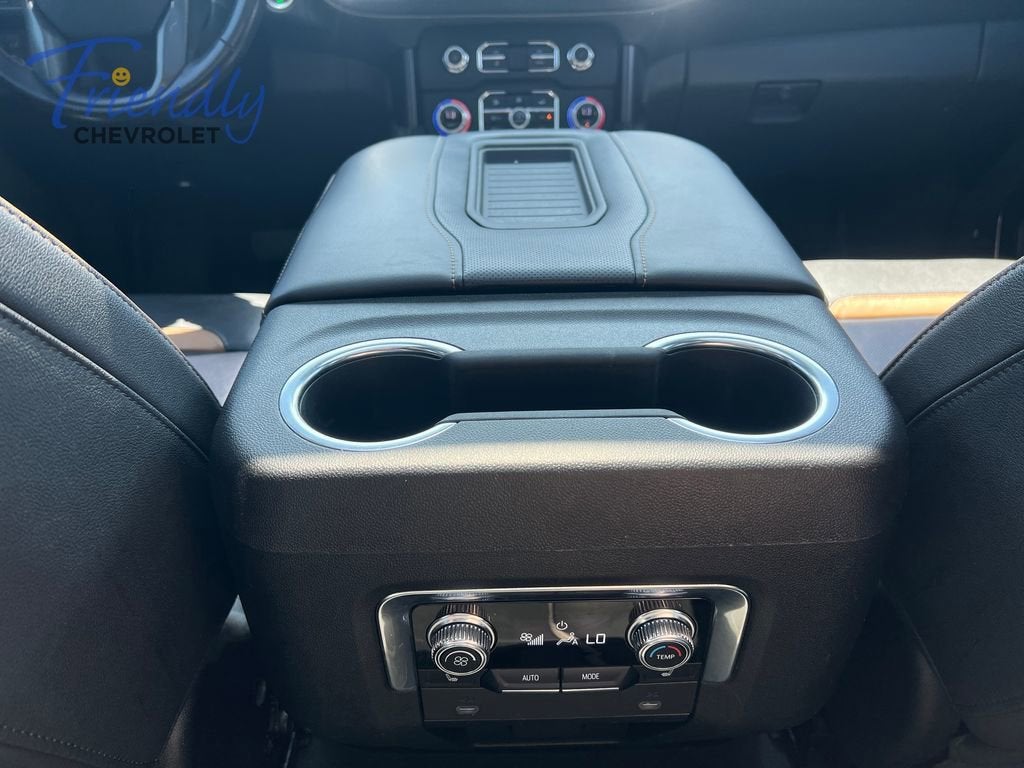 2022 GMC Yukon XL AT4