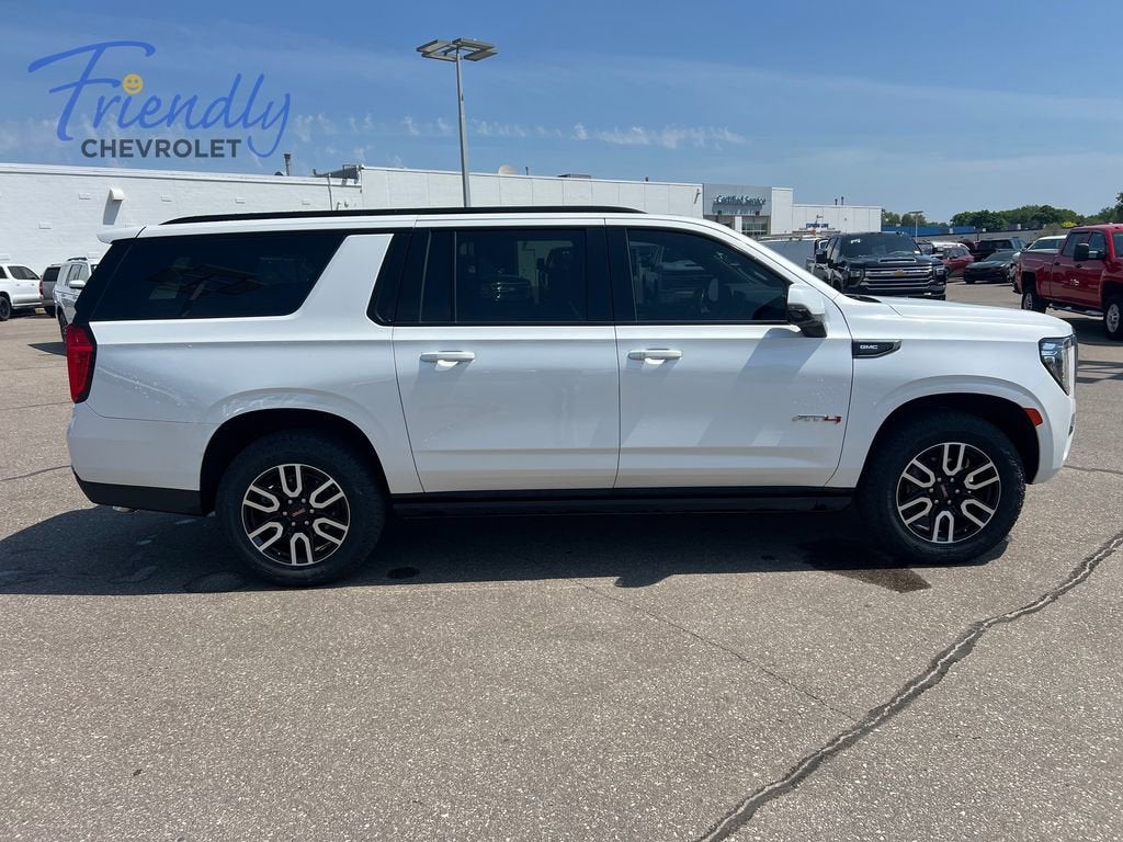 2022 GMC Yukon XL AT4
