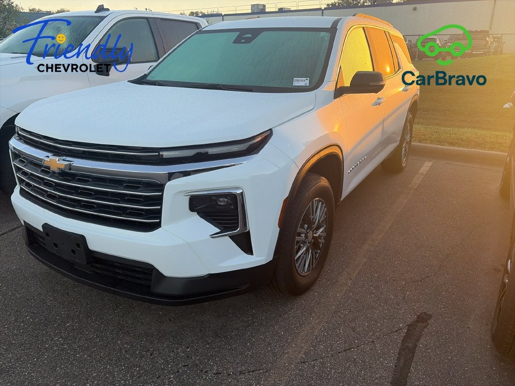 2024 Chevrolet Traverse LT