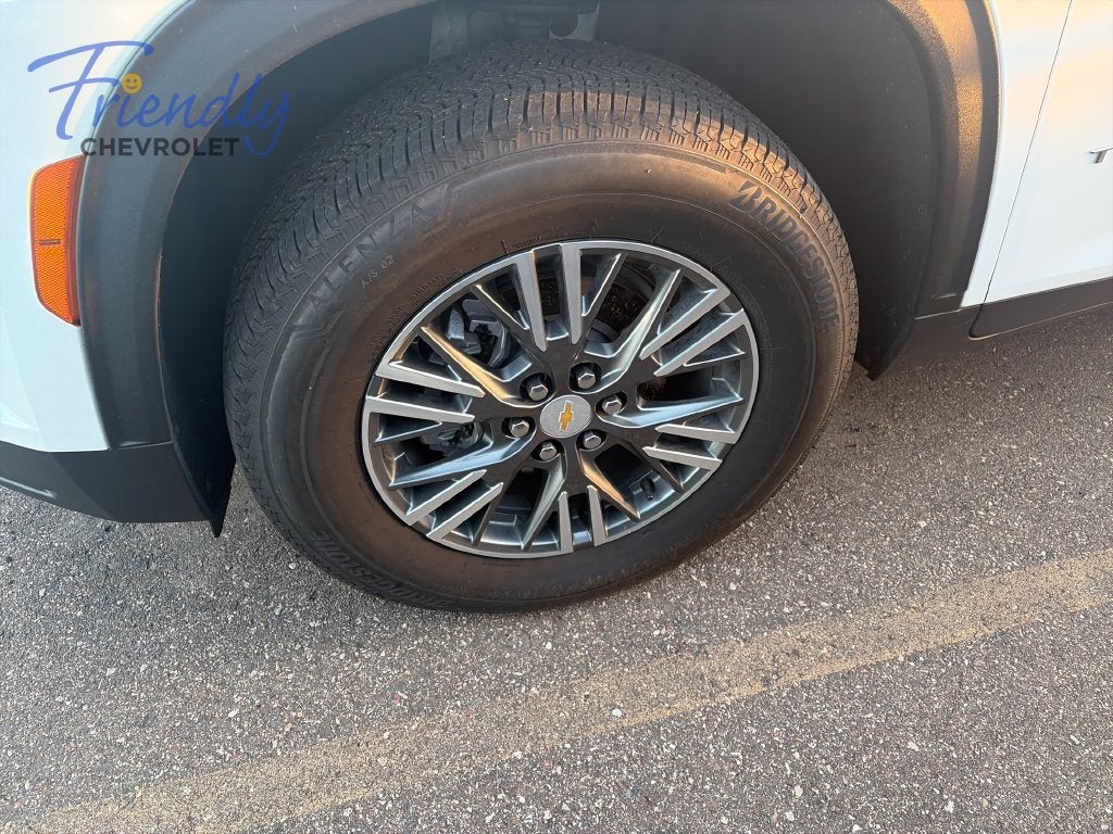 2024 Chevrolet Traverse LT