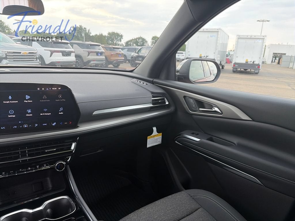 2027 Chevrolet Traverse LT - Photo 12
