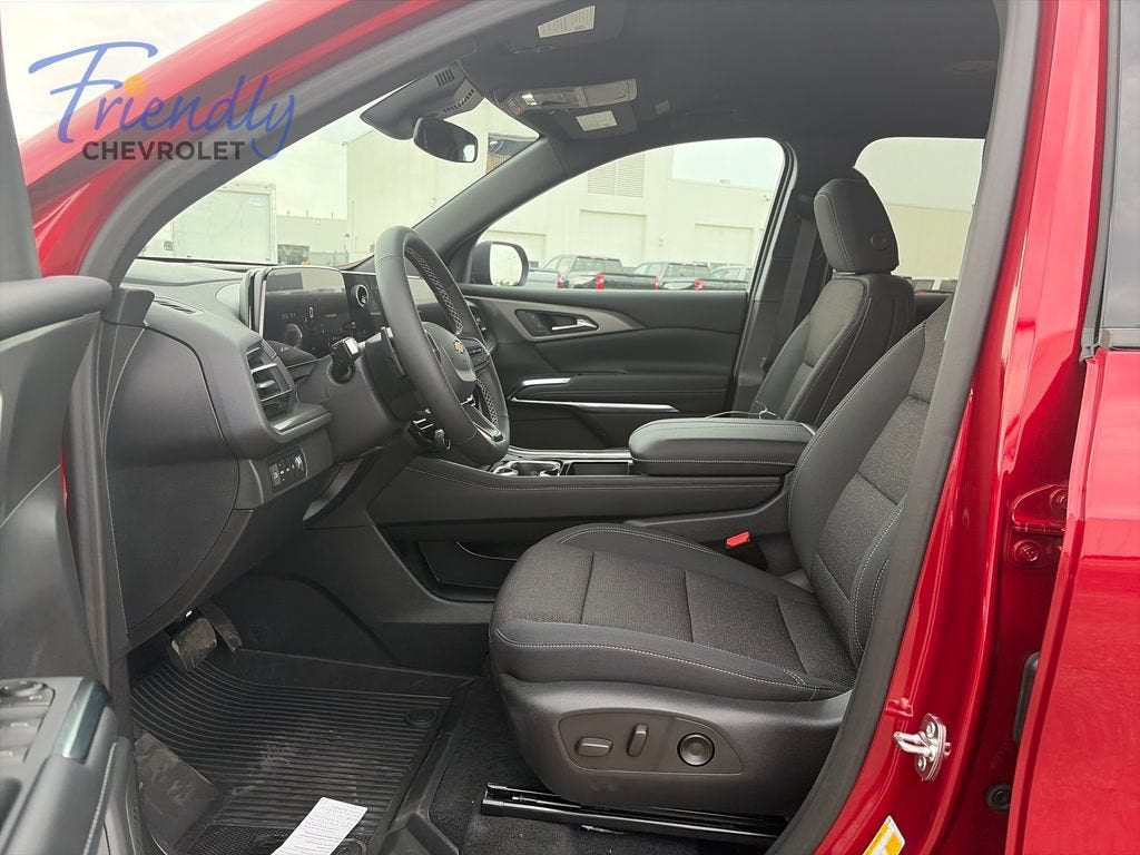 2027 Chevrolet Traverse LT - Photo 13