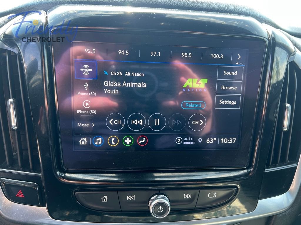 2022 Chevrolet Traverse LT Cloth