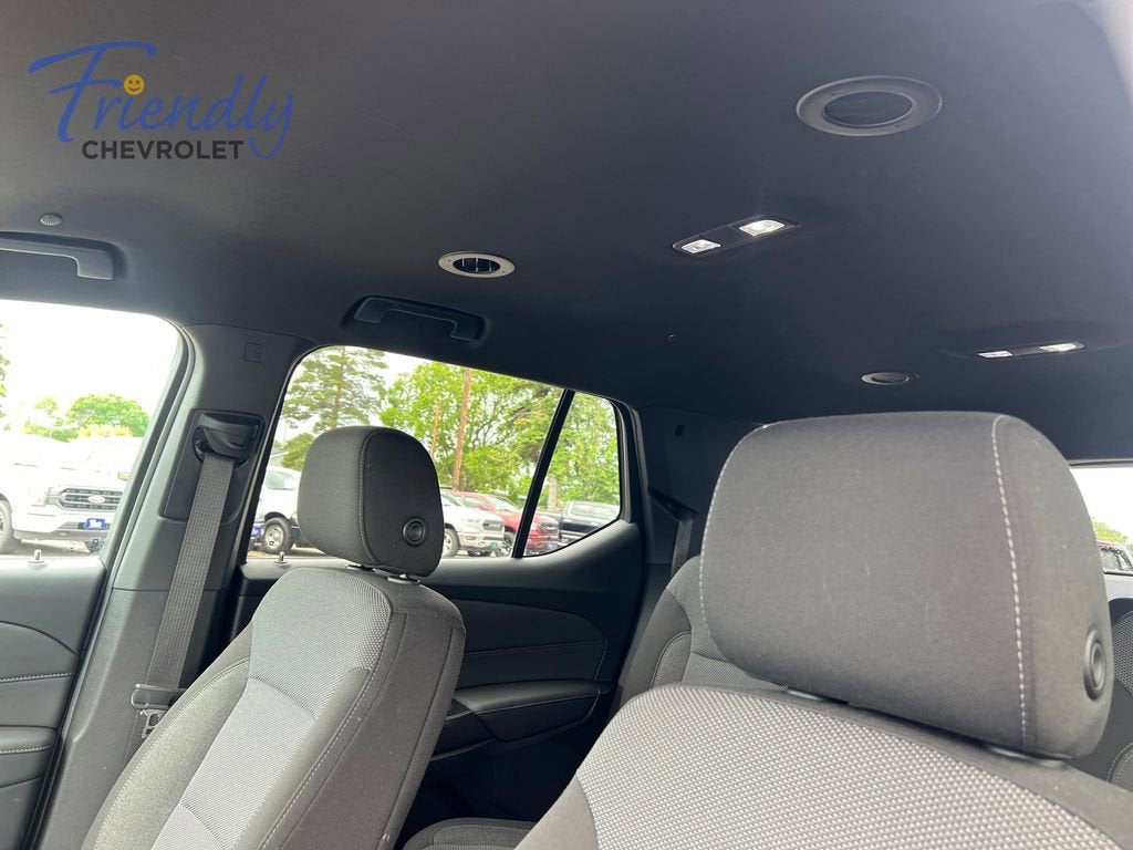 2022 Chevrolet Traverse LT Cloth