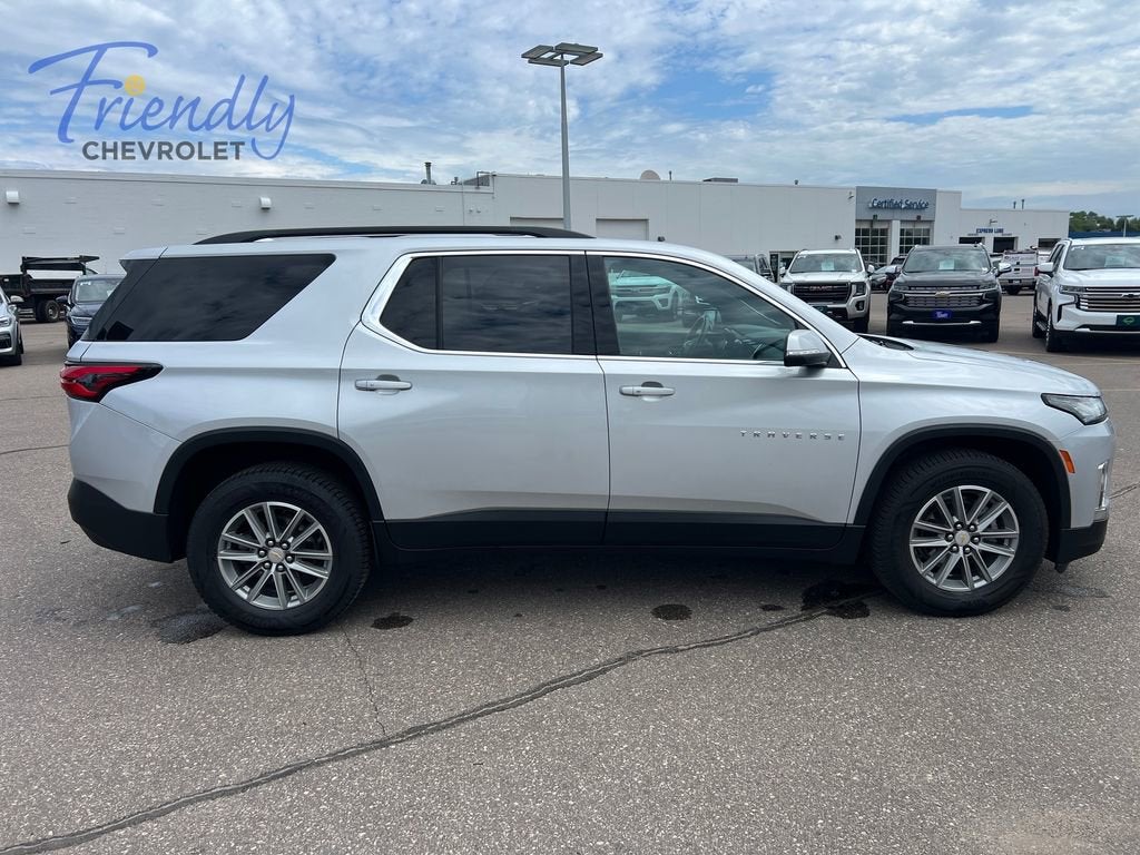 2022 Chevrolet Traverse LT Cloth