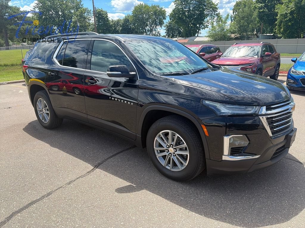 2023 Chevrolet Traverse LT Cloth