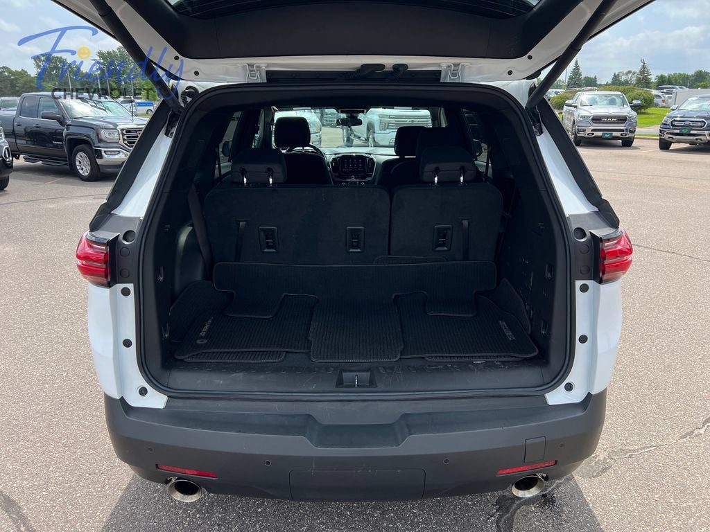 2022 Chevrolet Traverse LT Cloth