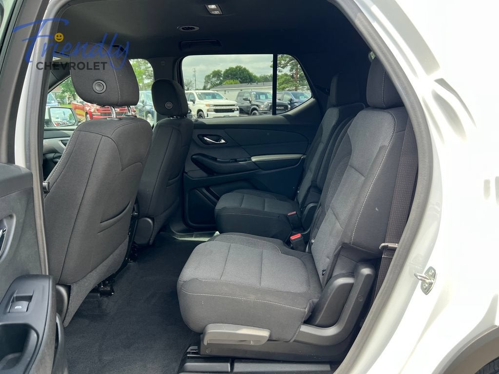 2022 Chevrolet Traverse LT Cloth