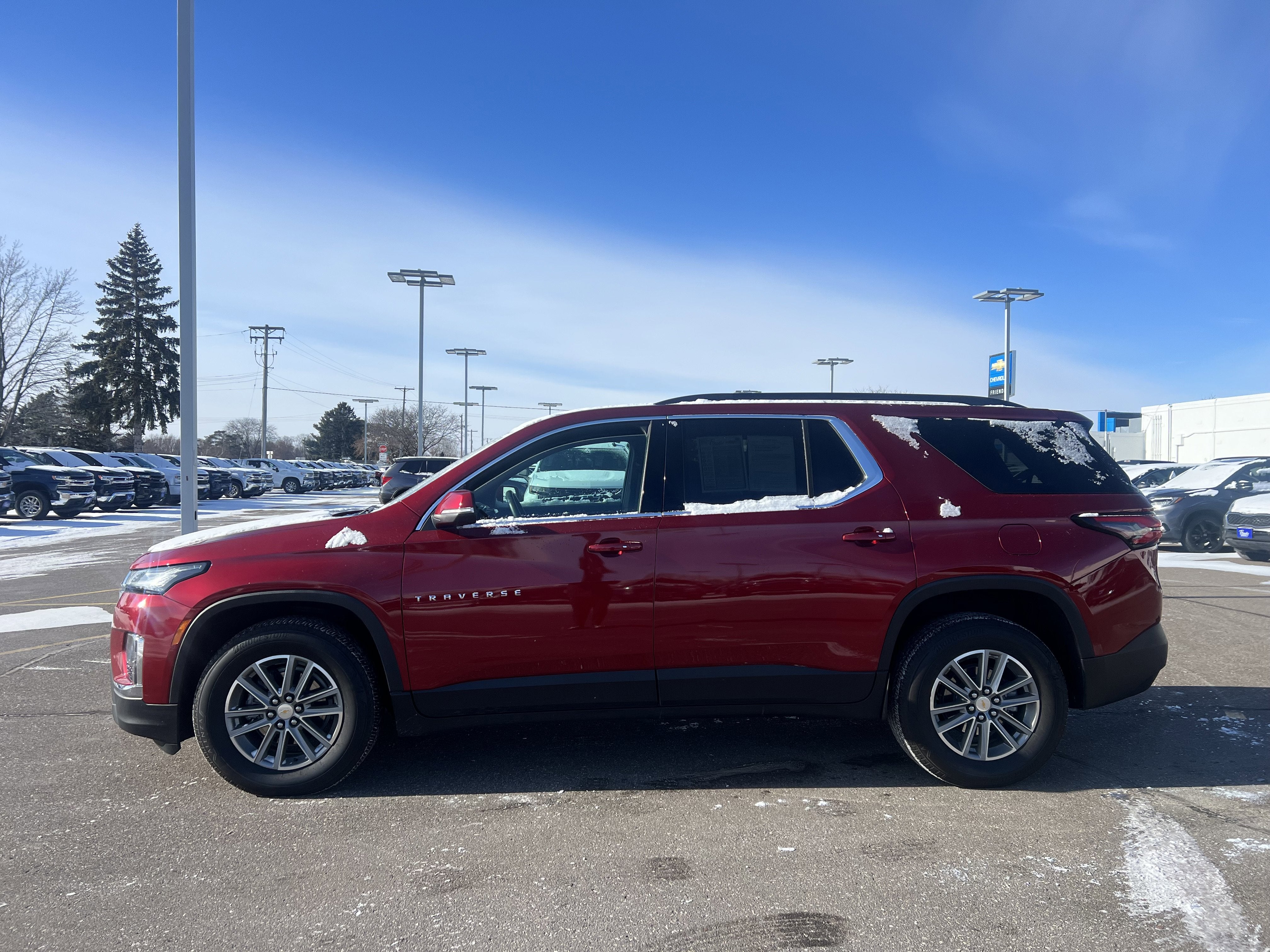 2023 Chevrolet Traverse LT Cloth