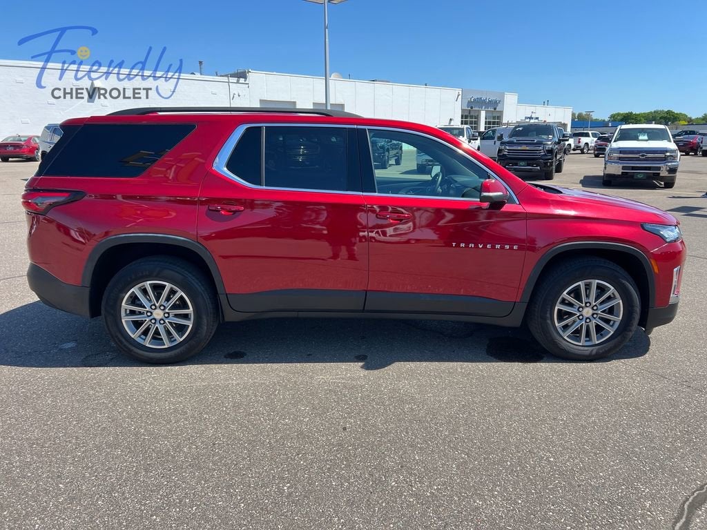 2023 Chevrolet Traverse LT Cloth