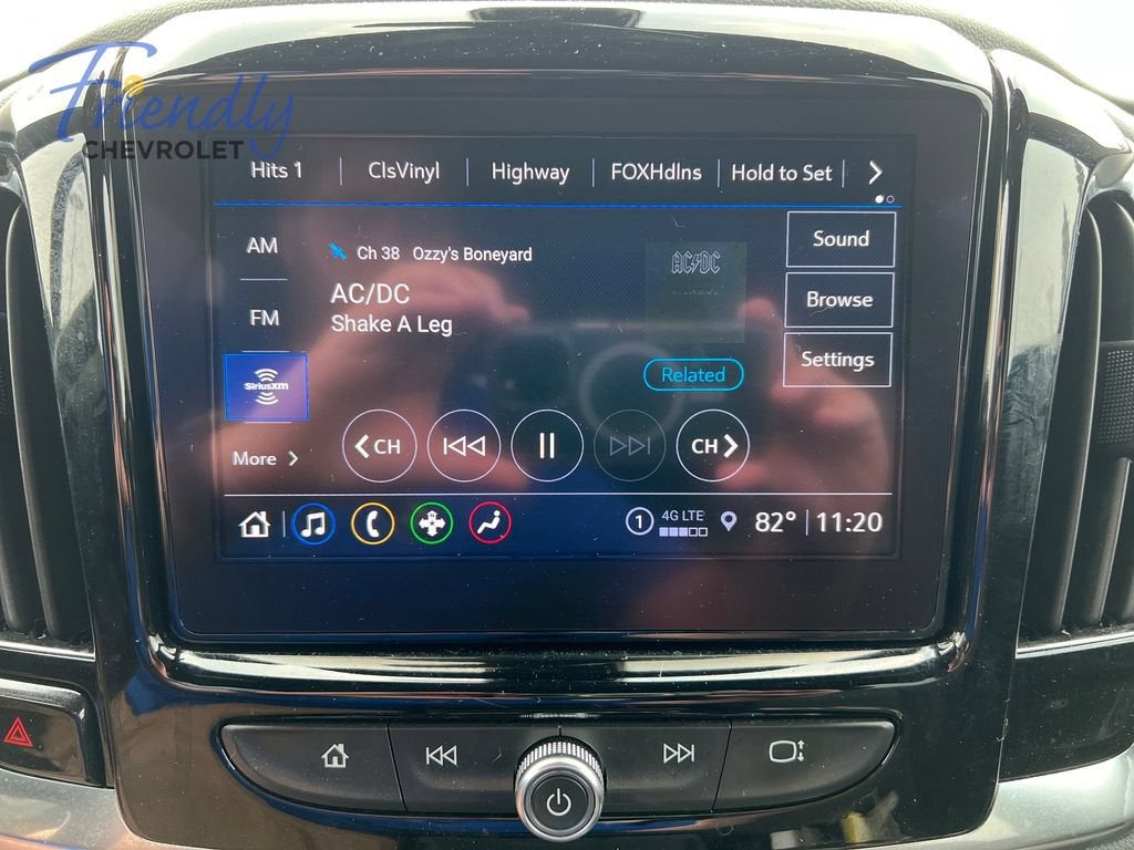 2023 Chevrolet Traverse LT Cloth