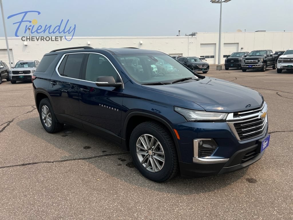 2023 Chevrolet Traverse LT Cloth