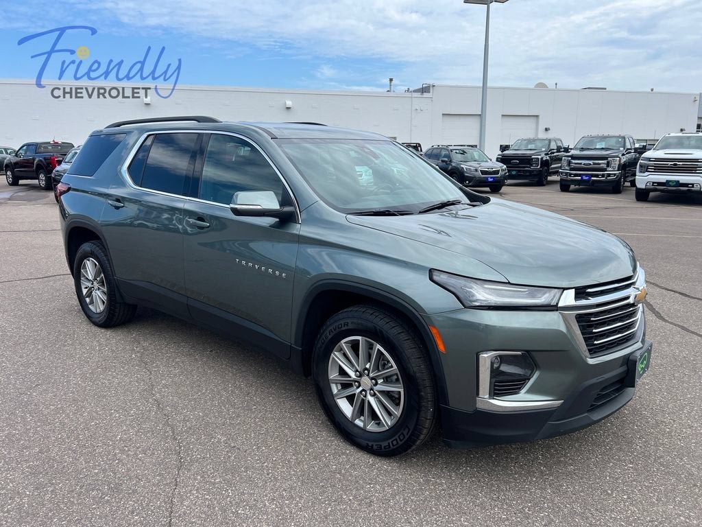 2023 Chevrolet Traverse LT Cloth