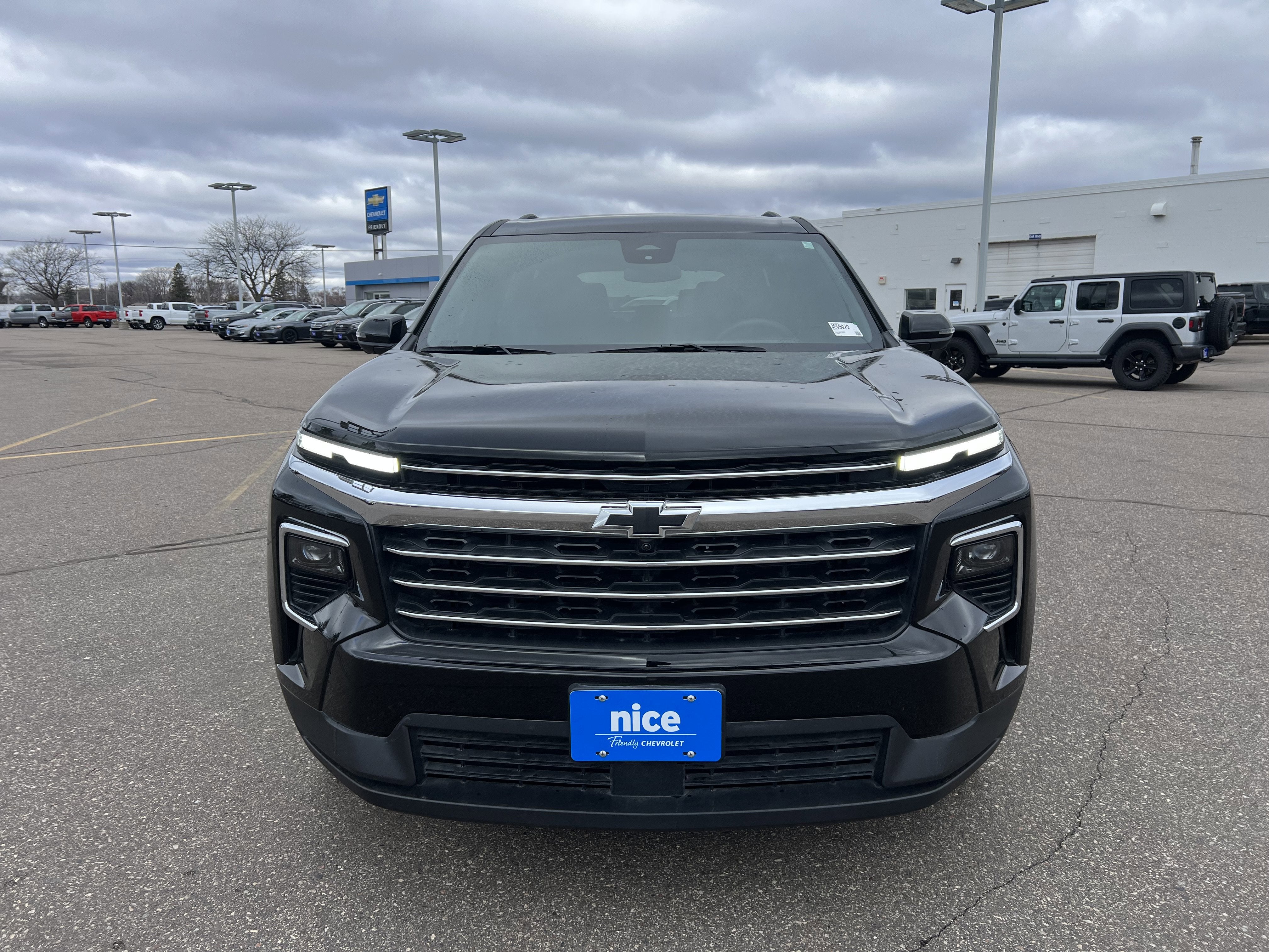 2025 Chevrolet Traverse LT