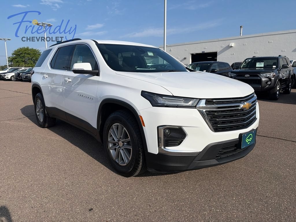 2022 Chevrolet Traverse LT Cloth