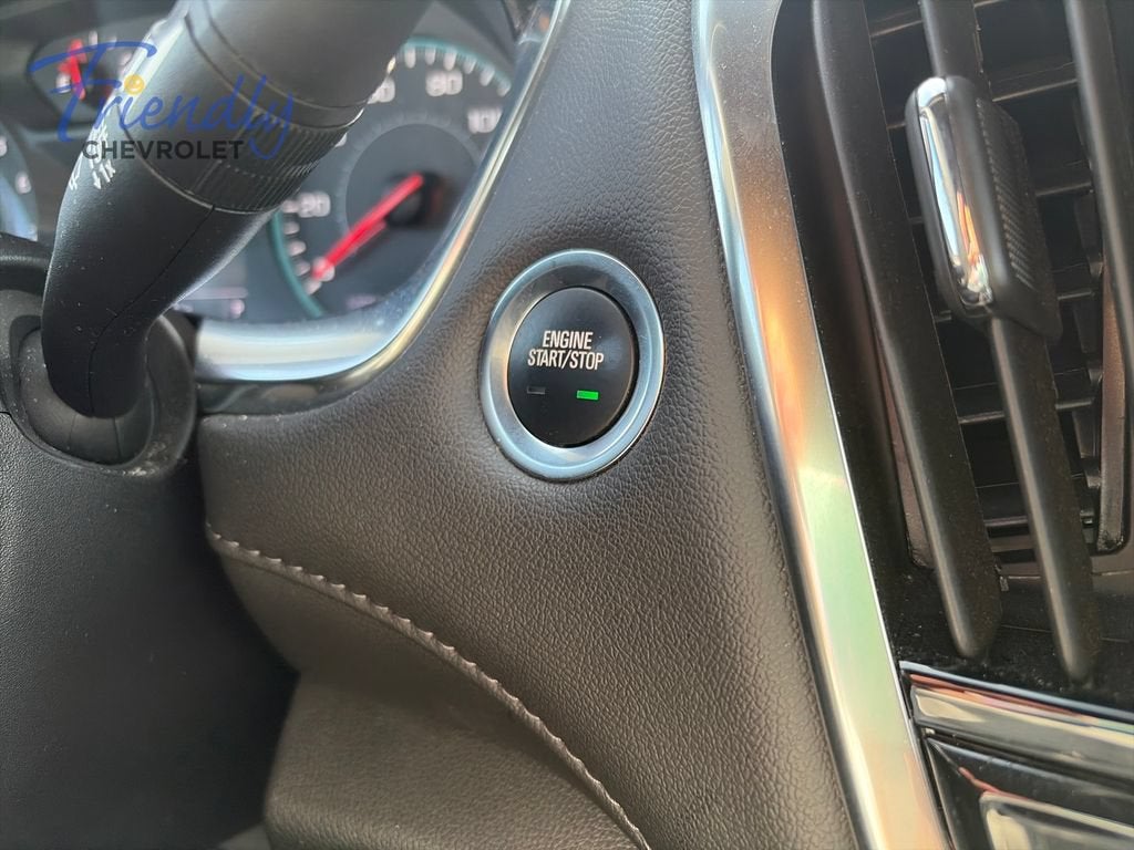 2022 Chevrolet Traverse LT Cloth