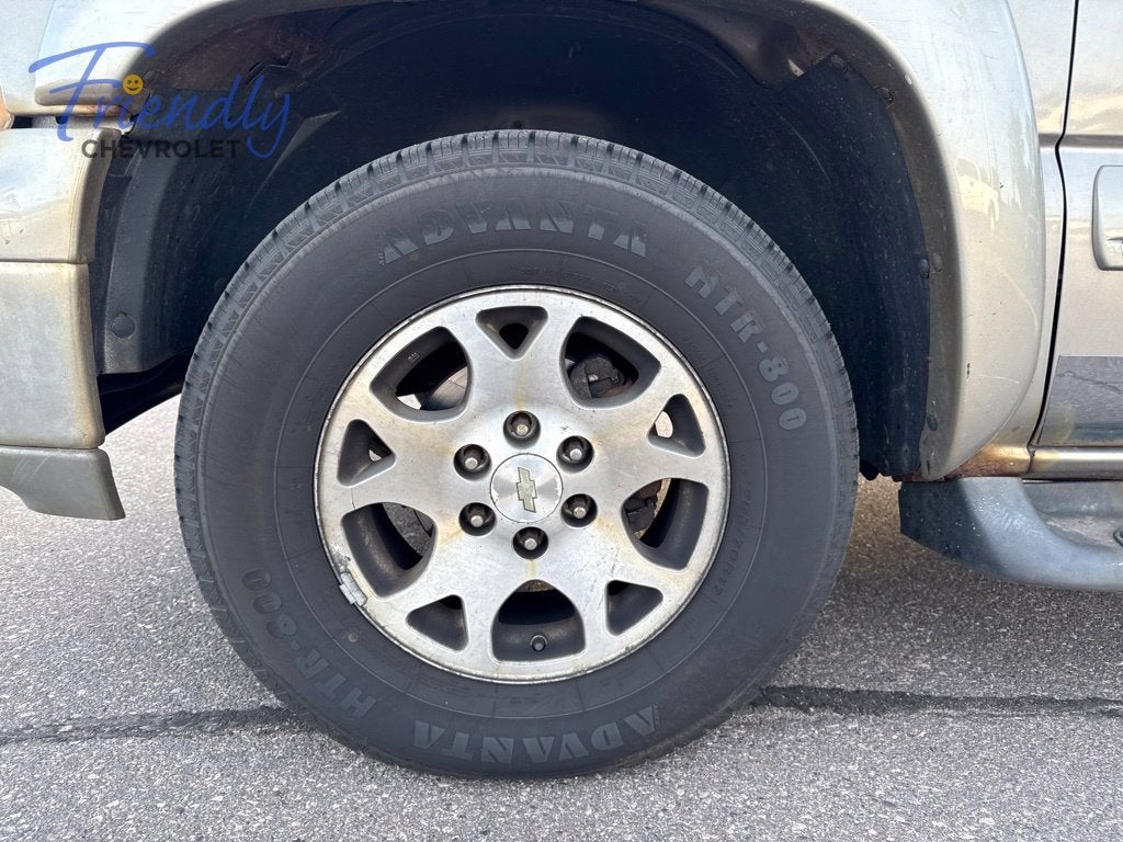 2003 Chevrolet Suburban LT