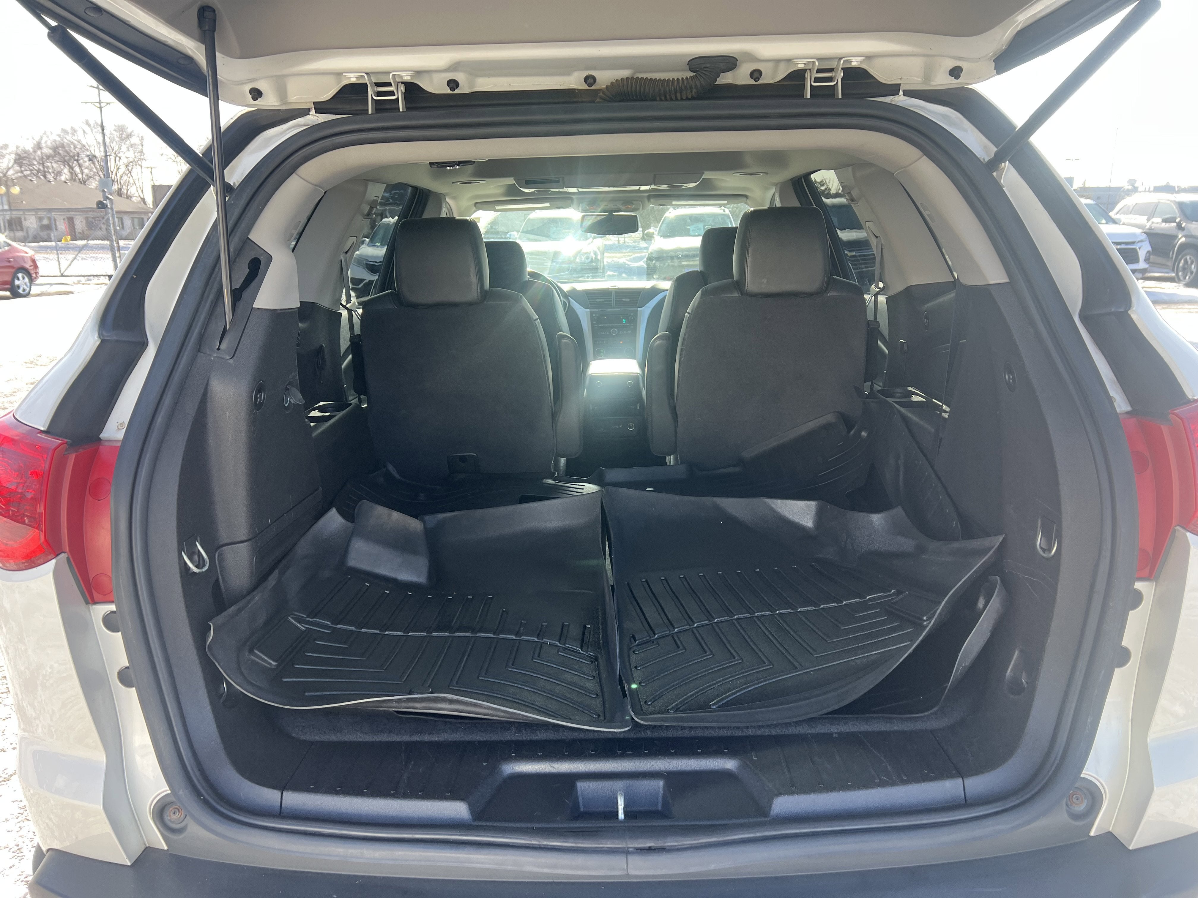 2011 Chevrolet Traverse LT w/2LT