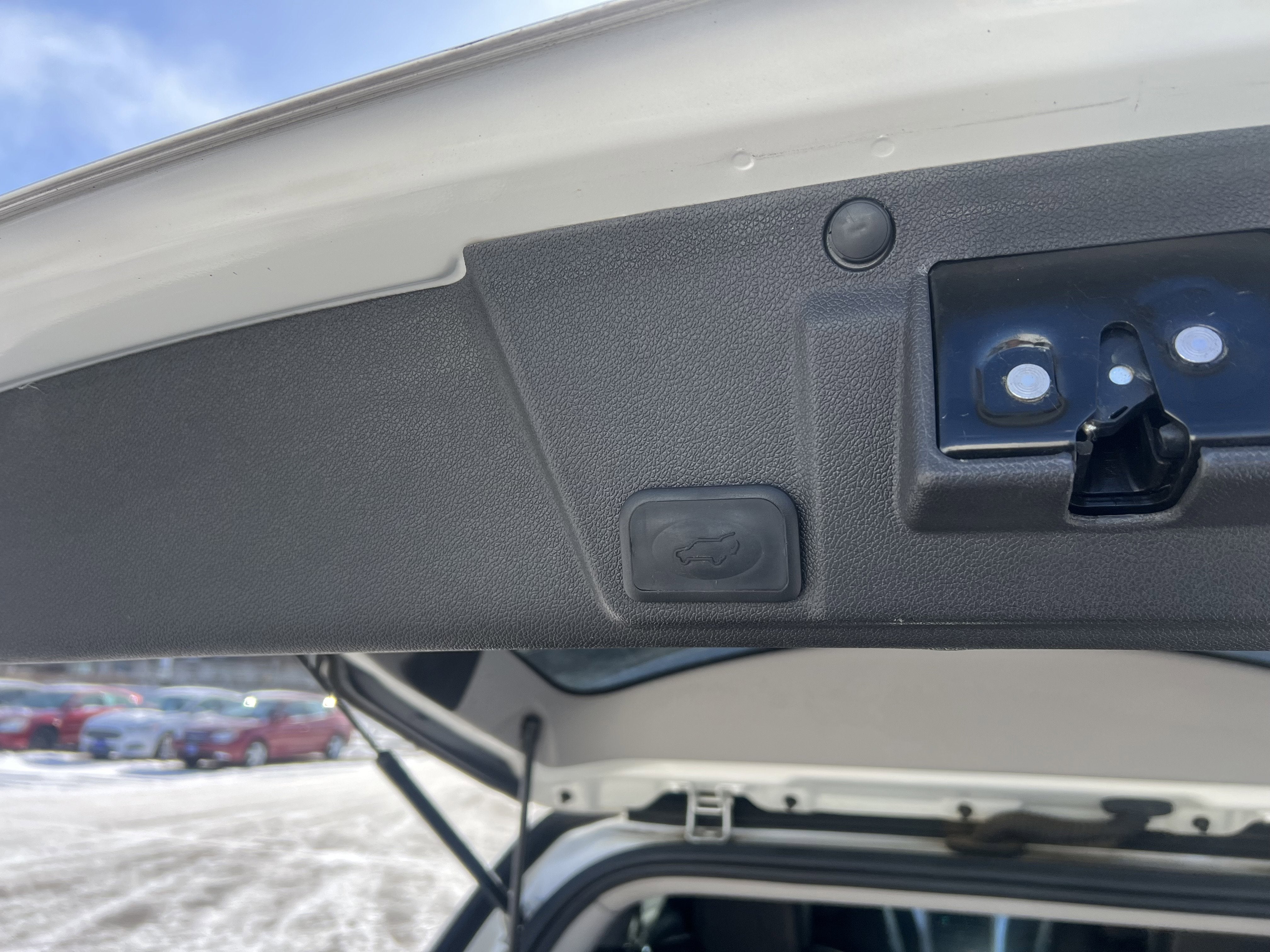 2011 Chevrolet Traverse LT w/2LT