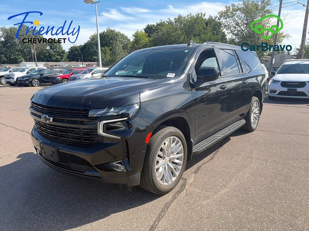 2023 Chevrolet Suburban RST