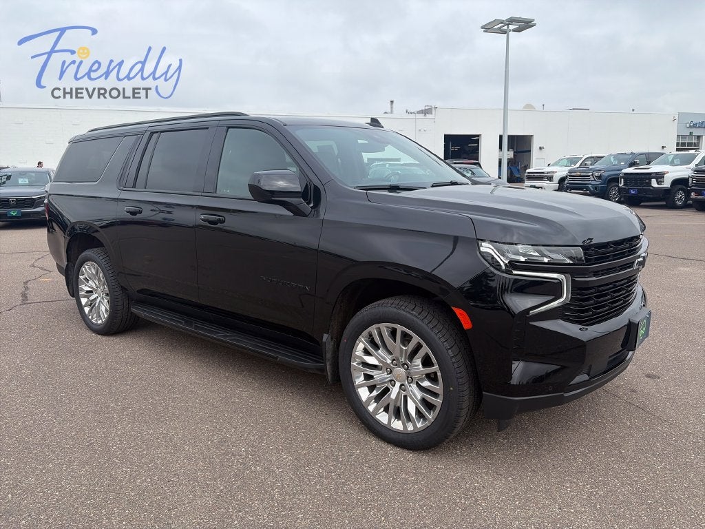 2023 Chevrolet Suburban RST