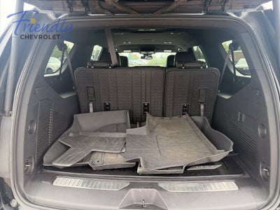 2023 Chevrolet Suburban RST
