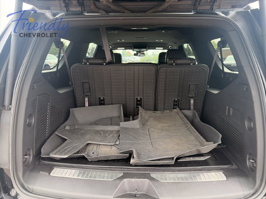 2023 Chevrolet Suburban RST