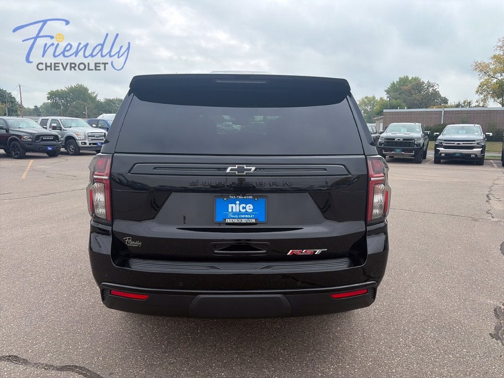 2023 Chevrolet Suburban RST