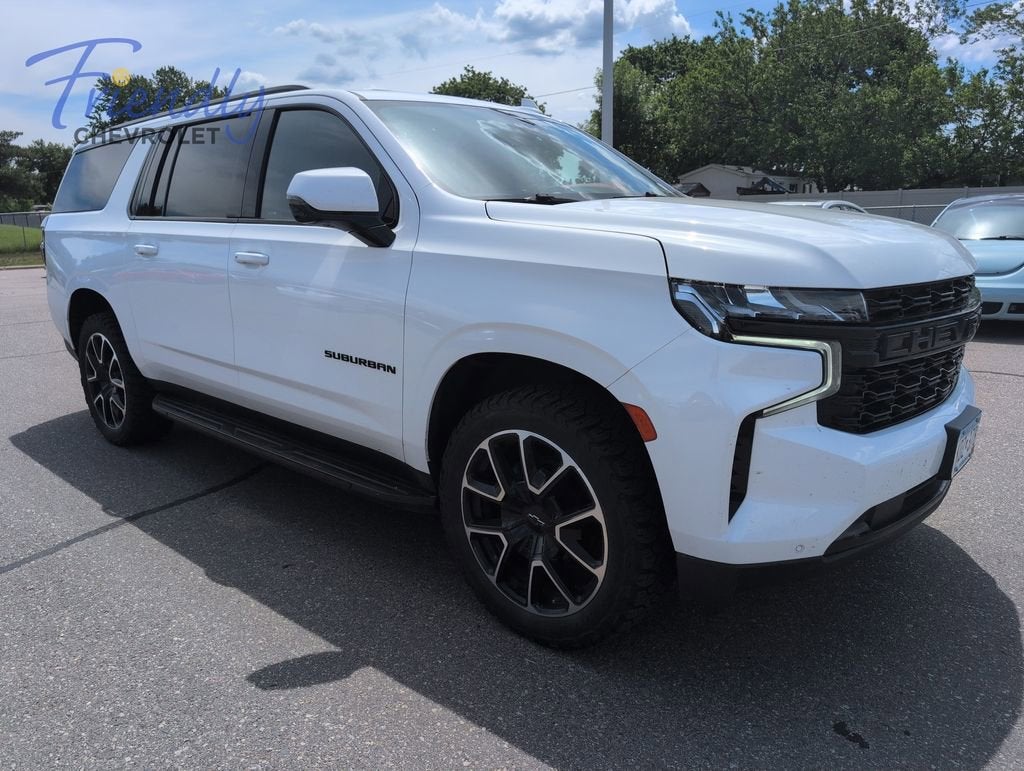 2023 Chevrolet Suburban RST
