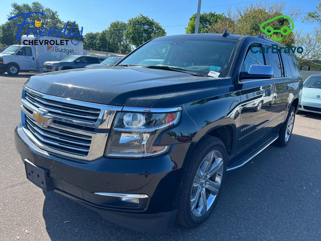 2019 Chevrolet Suburban 4WD 1500 Premier's photo