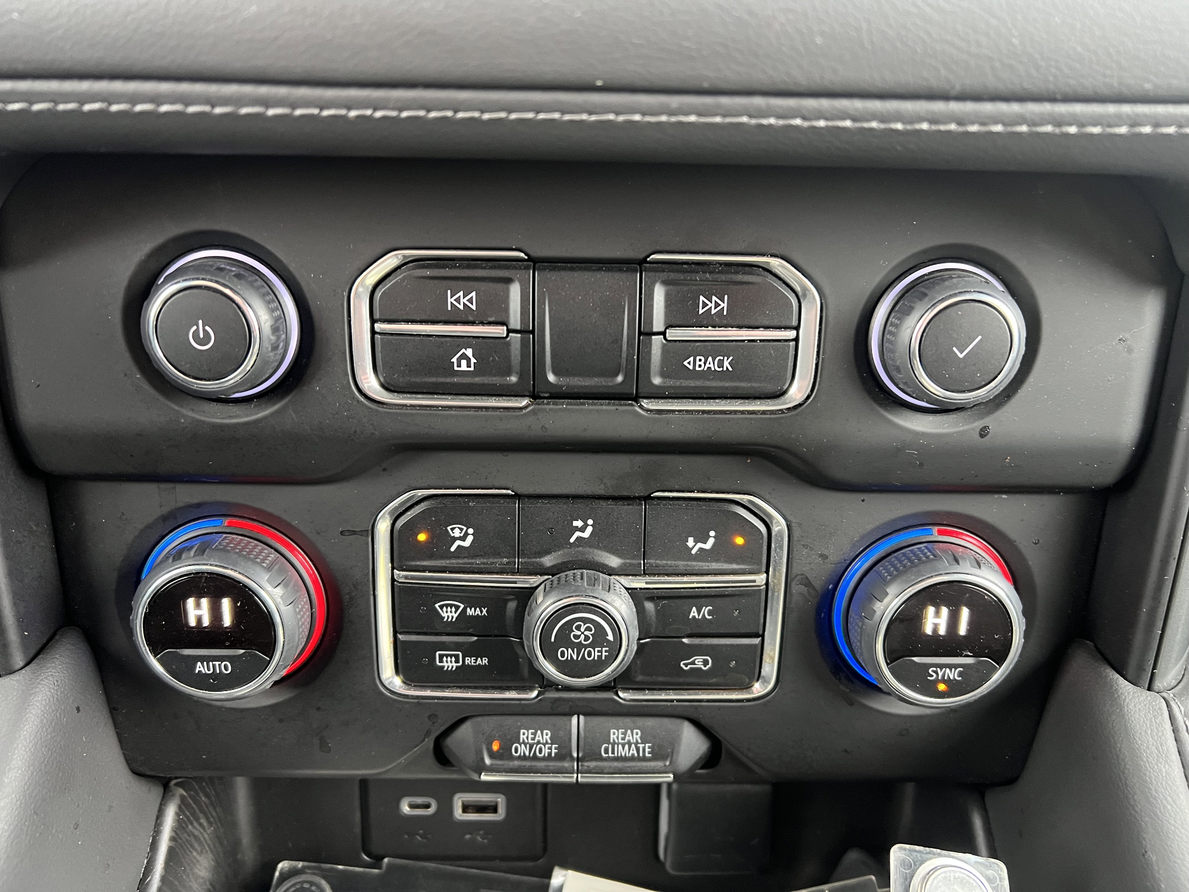 2023 Chevrolet Tahoe LS