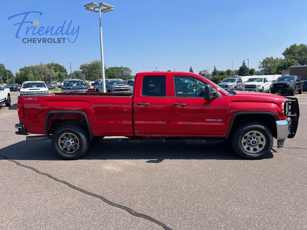 2015 GMC Sierra 3500 HD 4WD Double Cab 158.1"