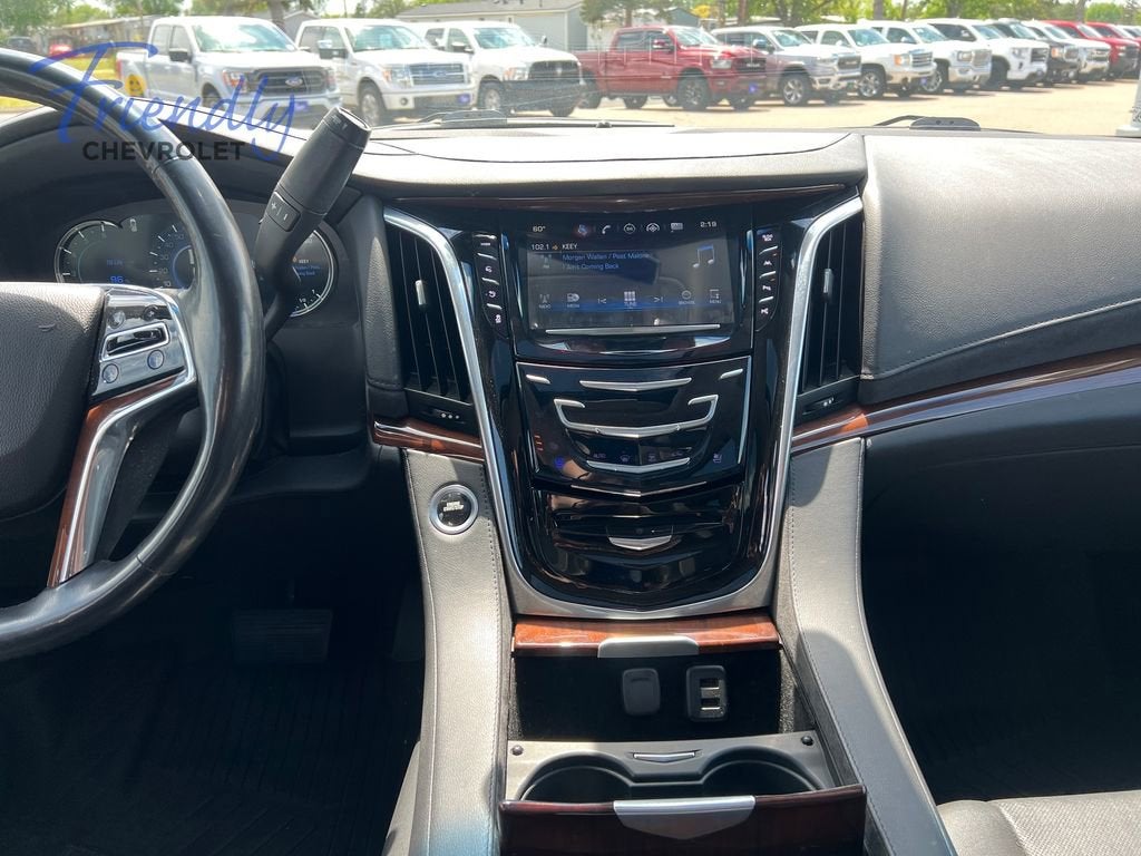 2019 Cadillac Escalade Luxury