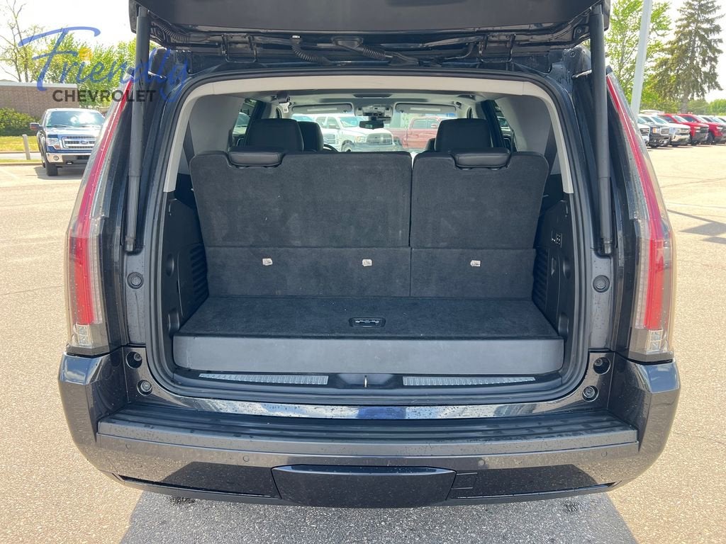 2019 Cadillac Escalade Luxury