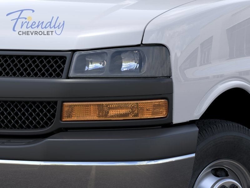 2026 Chevrolet Express Cutaway 3500 1WT