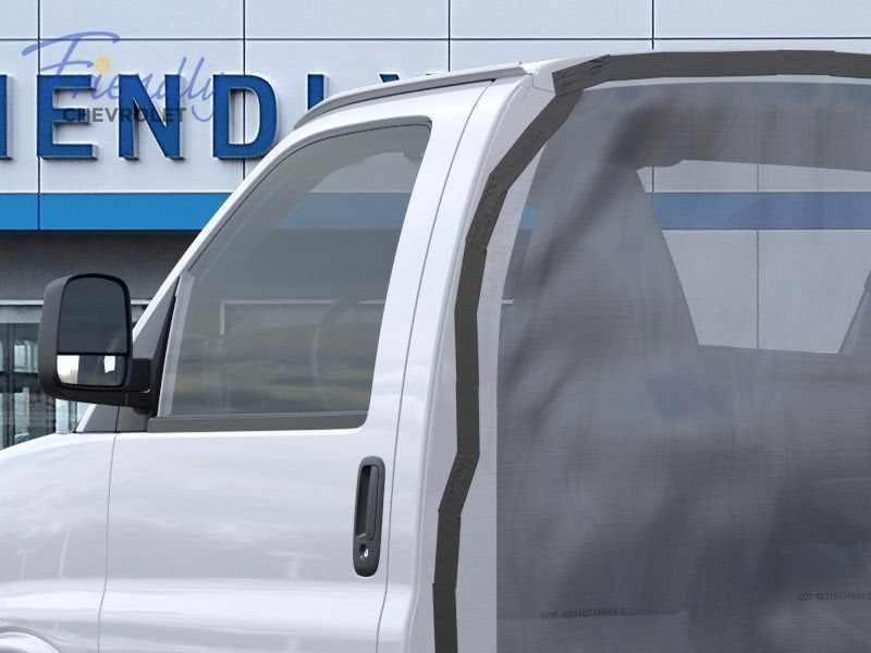 2026 Chevrolet Express Cutaway 3500 1WT