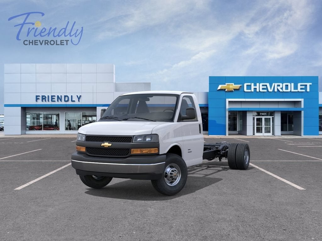 2026 Chevrolet Express Cutaway 3500 1WT