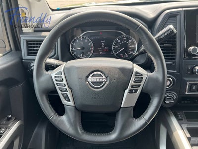 2024 Nissan TITAN Crew Cab SV 4x4