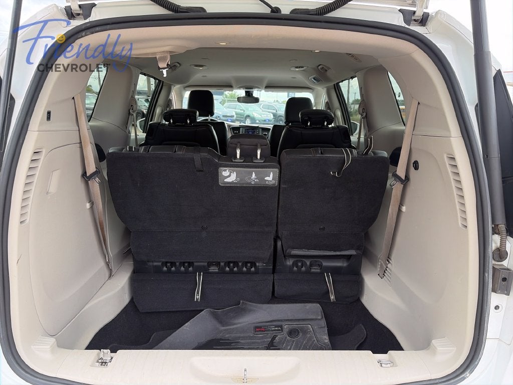 2017 Chrysler Pacifica Touring-L