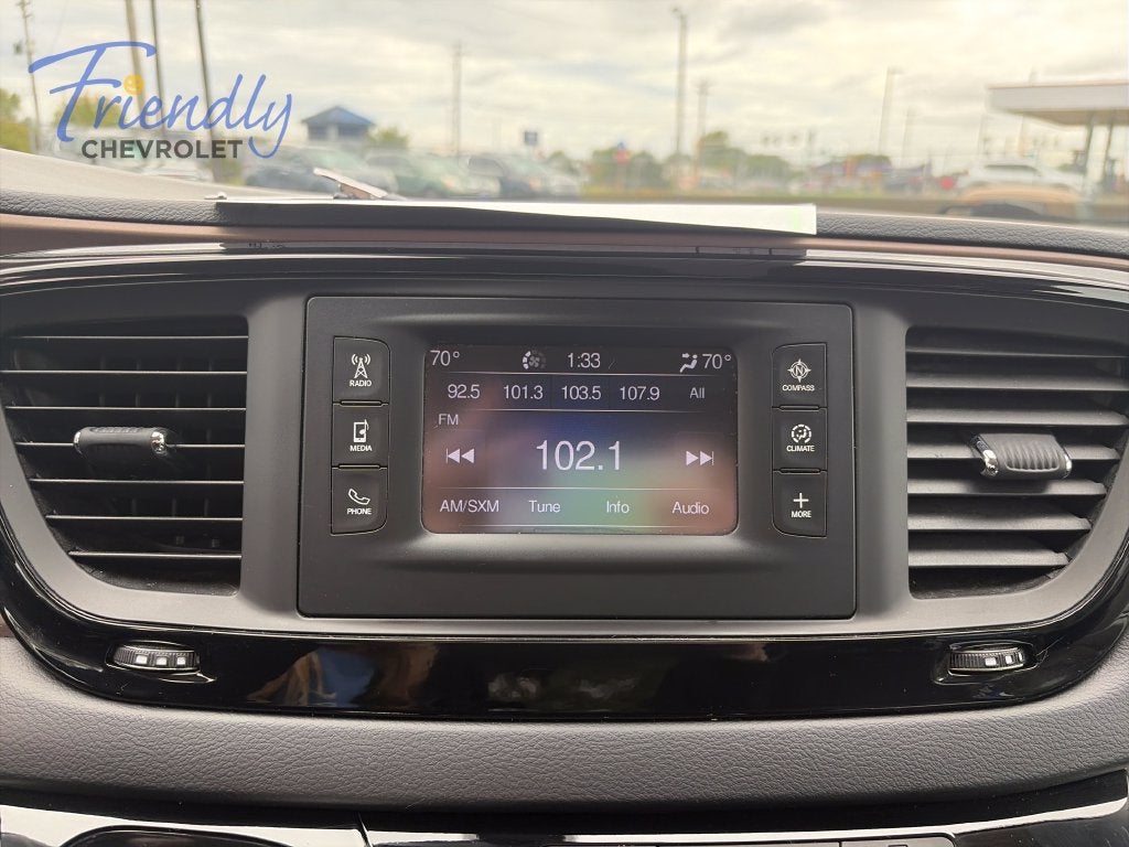 2017 Chrysler Pacifica Touring-L