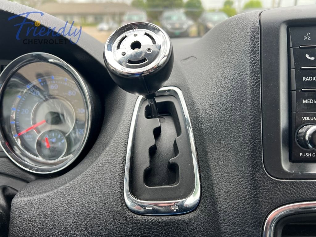 2016 Chrysler Town & Country Touring