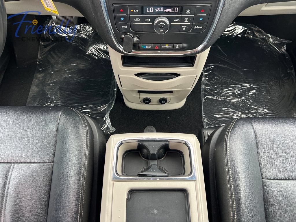 2016 Chrysler Town & Country Touring
