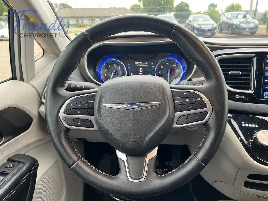 2017 Chrysler Pacifica Touring-L