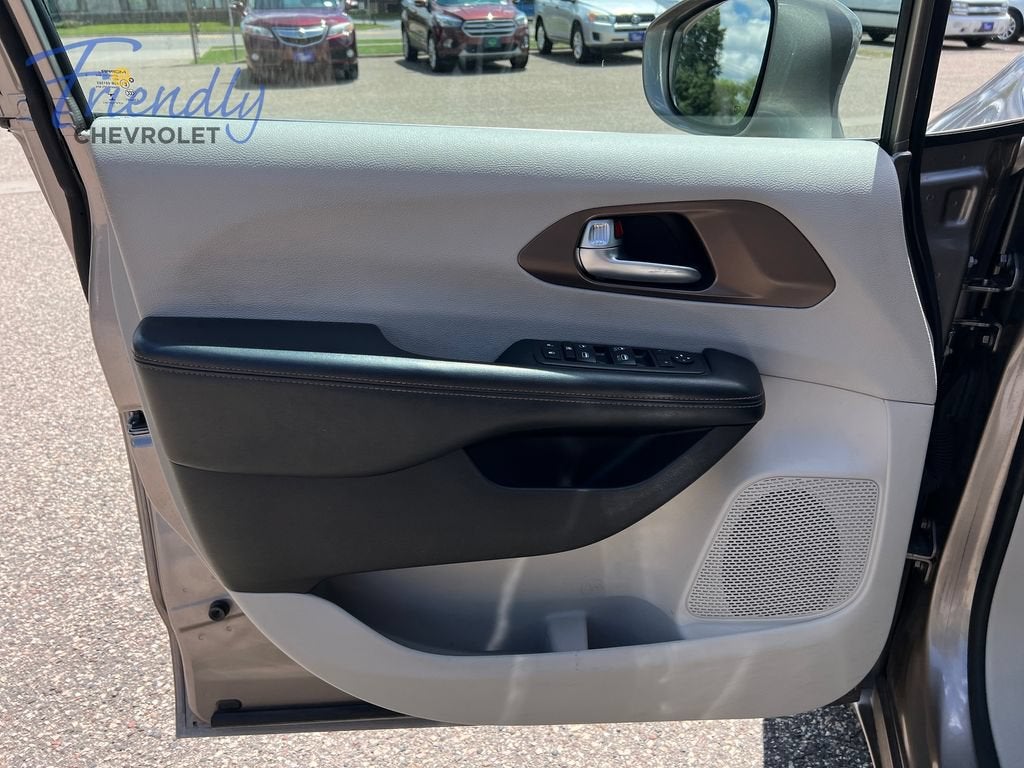 2018 Chrysler Pacifica Touring L