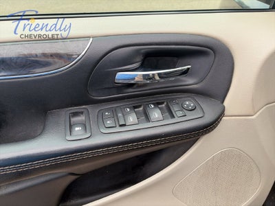 2015 Chrysler Town & Country Touring-L