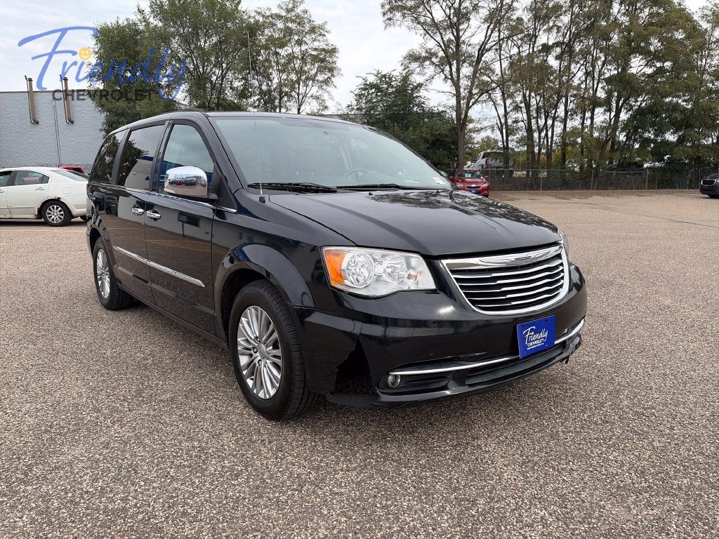 2015 Chrysler Town & Country Touring-L